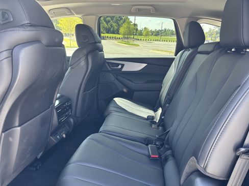 Used 2025 Acura MDX FWD image 18