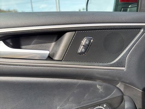 Used 2017 Ford Edge SEL w/ Equipment Group 201A image 12