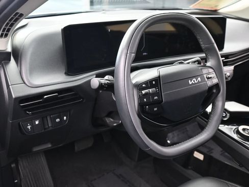 Used 2025 Kia EV6 Light RWD image 15