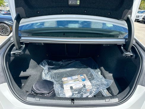 New 2026 BMW 530i RWD image 19