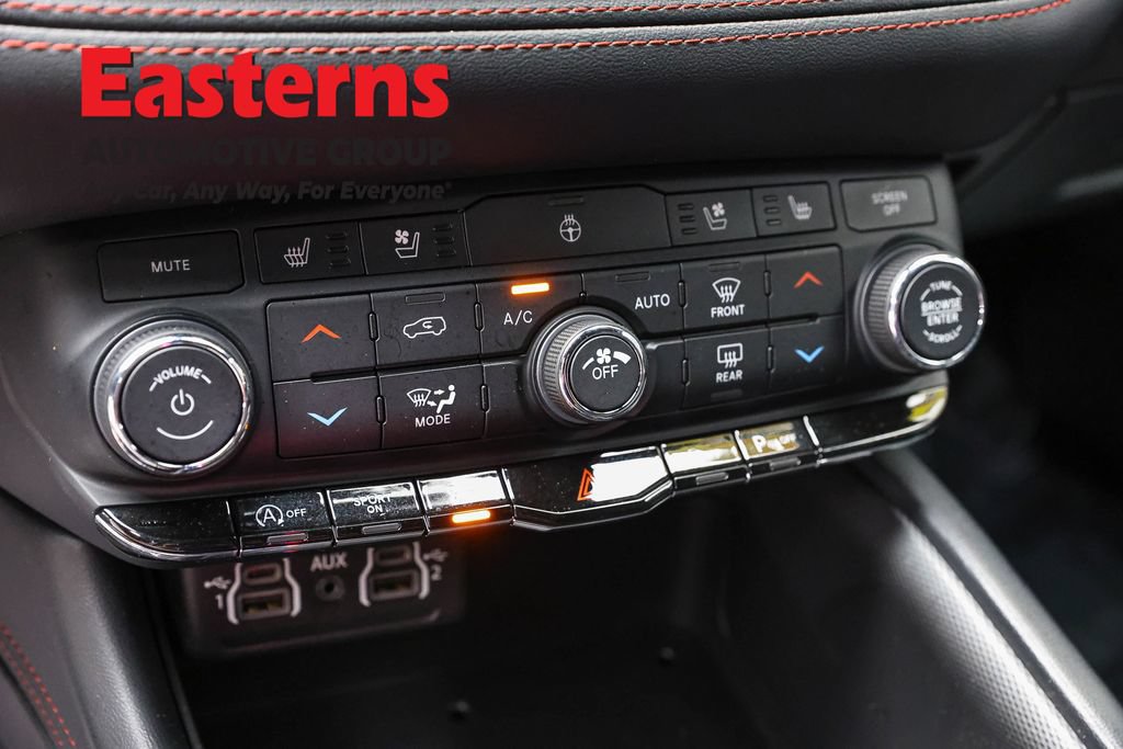 Used 2024 Dodge Durango GT RWD image 22