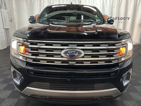Used 2021 Ford Expedition Limited image 3