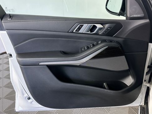 Used 2021 BMW X5 sDrive40i w/ Premium Package image 10