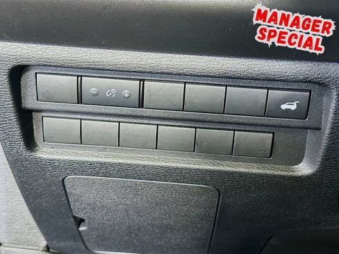 Used 2024 Mitsubishi Outlander SE FWD image 11