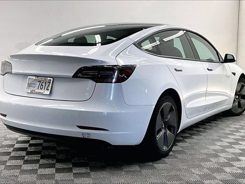 Used 2022 Tesla Model 3 Long Range AWD/4WD image 12