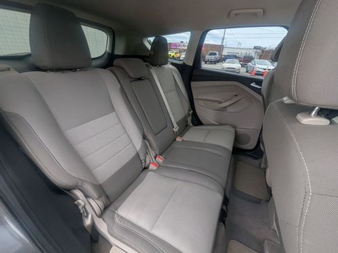 Used 2016 Ford Escape SE FWD image 15