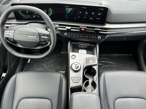 New 2026 Kia Sportage EX image 13