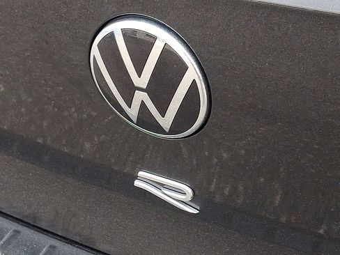 Used 2024 Volkswagen Golf R image 30