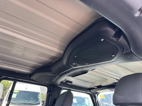 Used 2024 Jeep Wrangler Unlimited Sport AWD/4WD image 20