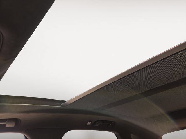Used 2018 Bentley Bentayga Activity AWD/4WD image 29