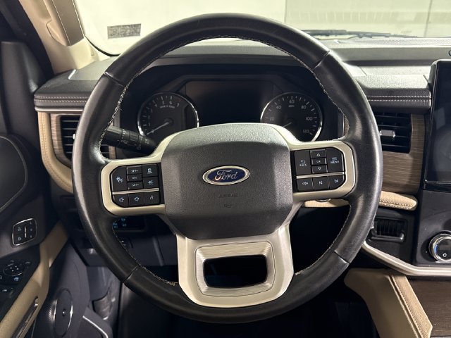 Used 2023 Ford Expedition Max Limited AWD/4WD image 16