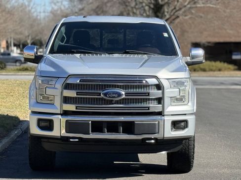 Used 2016 Ford F150 Platinum w/ Equipment Group 701A Luxury AWD/4WD image 4