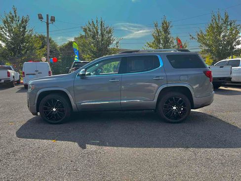 Used 2020 GMC Acadia Denali image 4