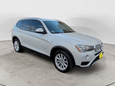 Used 2017 BMW X3 xDrive28i image 7