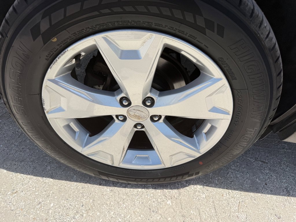 Used 2014 Subaru Forester 2.5i Touring AWD/4WD image 15