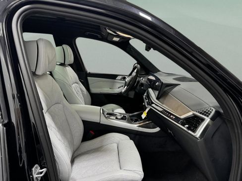 New 2026 BMW X7 xDrive40i image 19