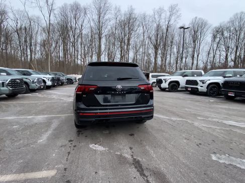Used 2022 Volkswagen Tiguan SE R-Line image 7