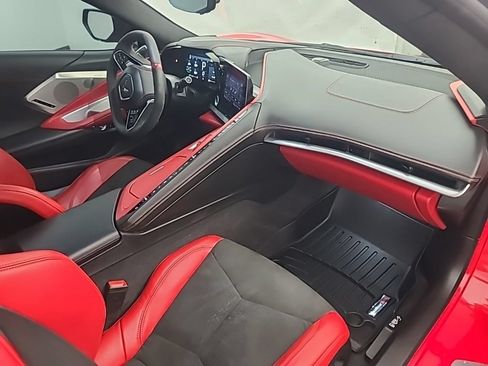 Used 2023 Chevrolet Corvette Stingray Premium Cpe w/ Z51 Performance Package RWD image 18