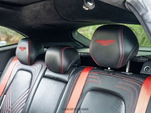 Used 2021 Aston Martin DBX image 43