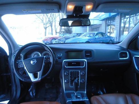 Used 2012 Volvo S60 T5 image 12