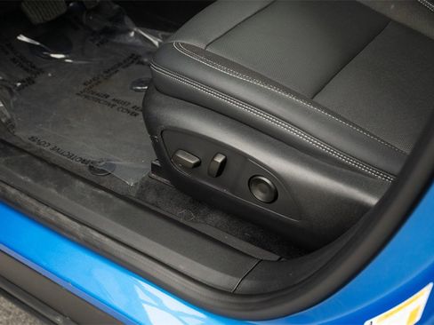 Used 2024 Chevrolet Blazer EV LT image 19