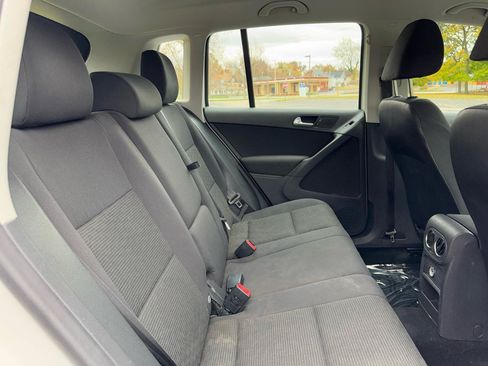 Used 2012 Volkswagen Tiguan S AWD/4WD image 36
