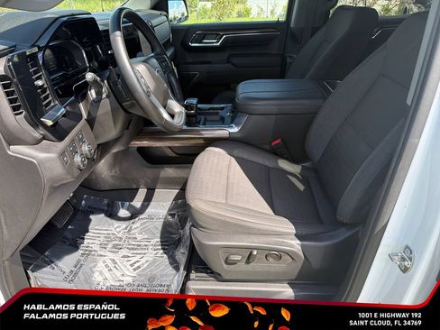 Used 2023 Chevrolet Silverado 1500 RST AWD/4WD image 15