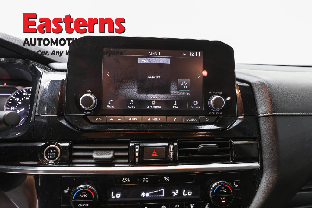 Used 2022 Nissan Pathfinder SV AWD/4WD image 13