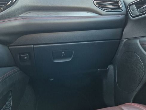 Used 2023 Dodge Durango GT image 39