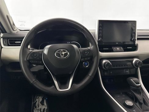 Certified 2022 Toyota RAV4 Limited image 30