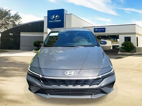 New 2025 Hyundai Elantra Sport w/ Cargo Package image 2