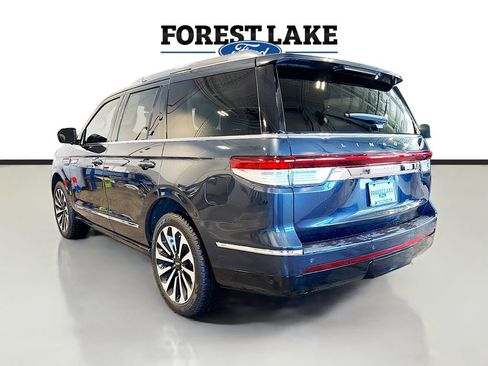 Used 2022 Lincoln Navigator Reserve AWD/4WD image 5