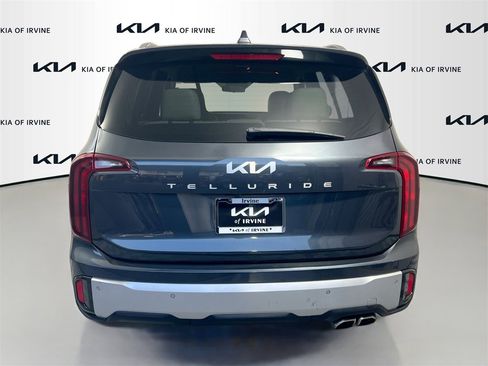 Certified 2024 Kia Telluride S image 7