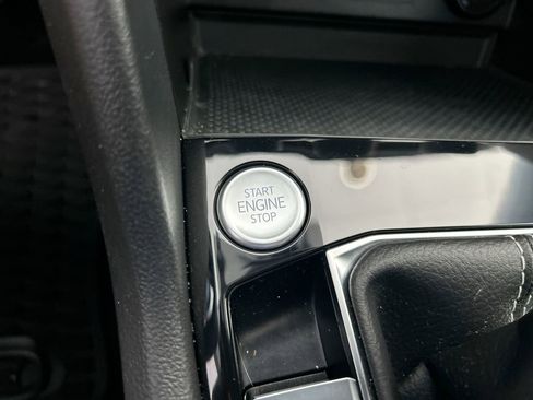 Certified 2024 Volkswagen Taos S FWD image 30