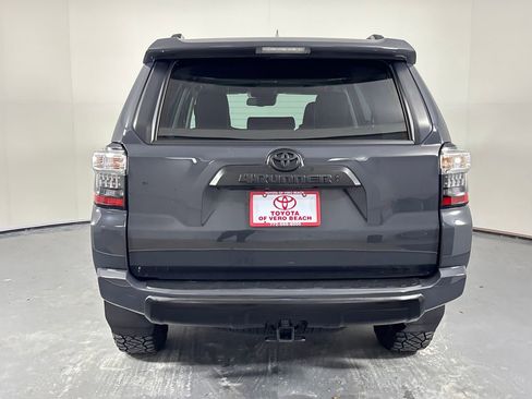 Certified 2024 Toyota 4Runner TRD Off-Road Premium w/ Moonroof Package AWD/4WD image 5