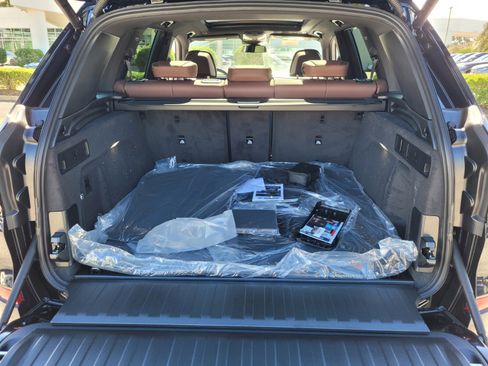 Used 2026 BMW X5 sDrive40i w/ M Sport Package image 15