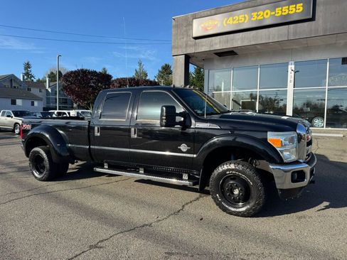 Used 2012 Ford F350 XLT w/ XLT Interior Pkg image 9