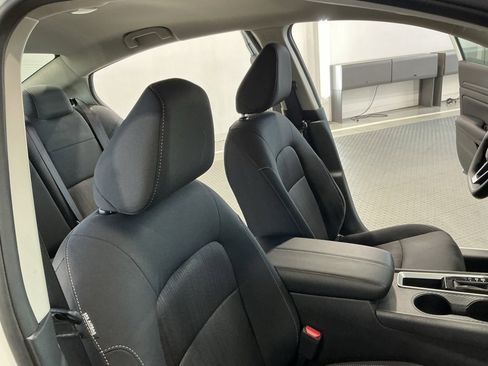 Used 2025 Nissan Altima 2.5 S image 19