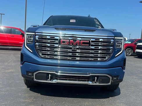 New 2026 GMC Sierra 1500 Denali w/ Denali Reserve Package AWD/4WD image 2