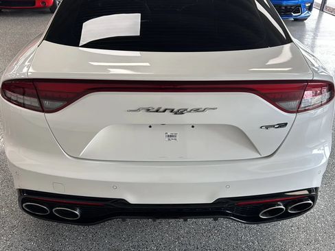 Used 2022 Kia Stinger GT-Line w/ Sun & Sound Package RWD image 4