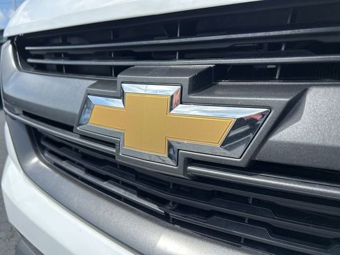 Used 2018 Chevrolet Colorado Z71 AWD/4WD image 9
