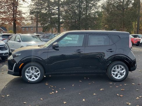 New 2025 Kia Soul LX w/ LX Technology Package image 4