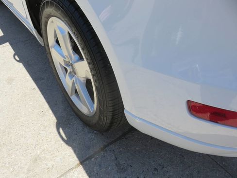 Used 2012 Audi Q5 2.0T Premium Plus AWD/4WD image 37