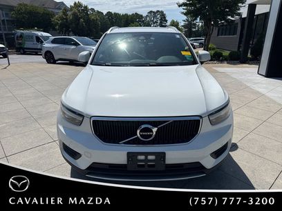 Used 2019 Volvo XC40 T4 Momentum