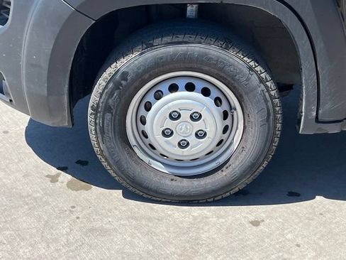 Used 2025 RAM ProMaster 2500 FWD image 5