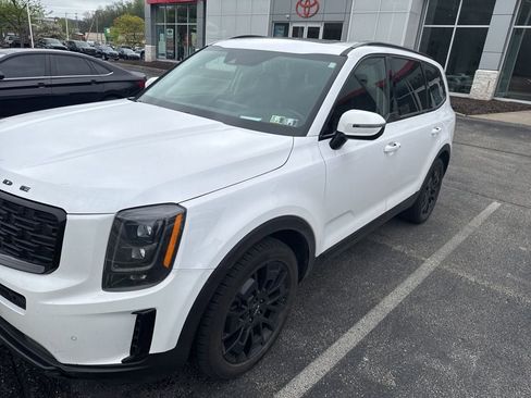 Used 2022 Kia Telluride SX w/ SX Prestige Package AWD/4WD image 2
