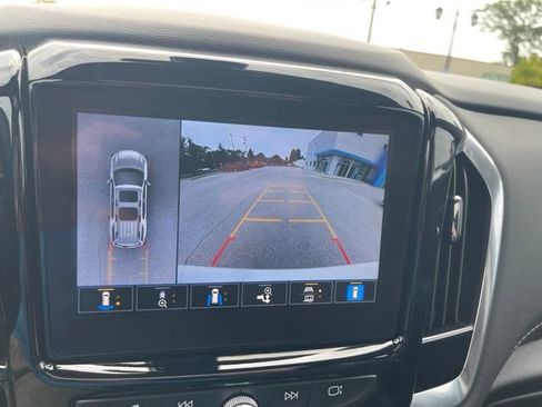 Used 2023 Chevrolet Traverse Premier AWD/4WD image 29