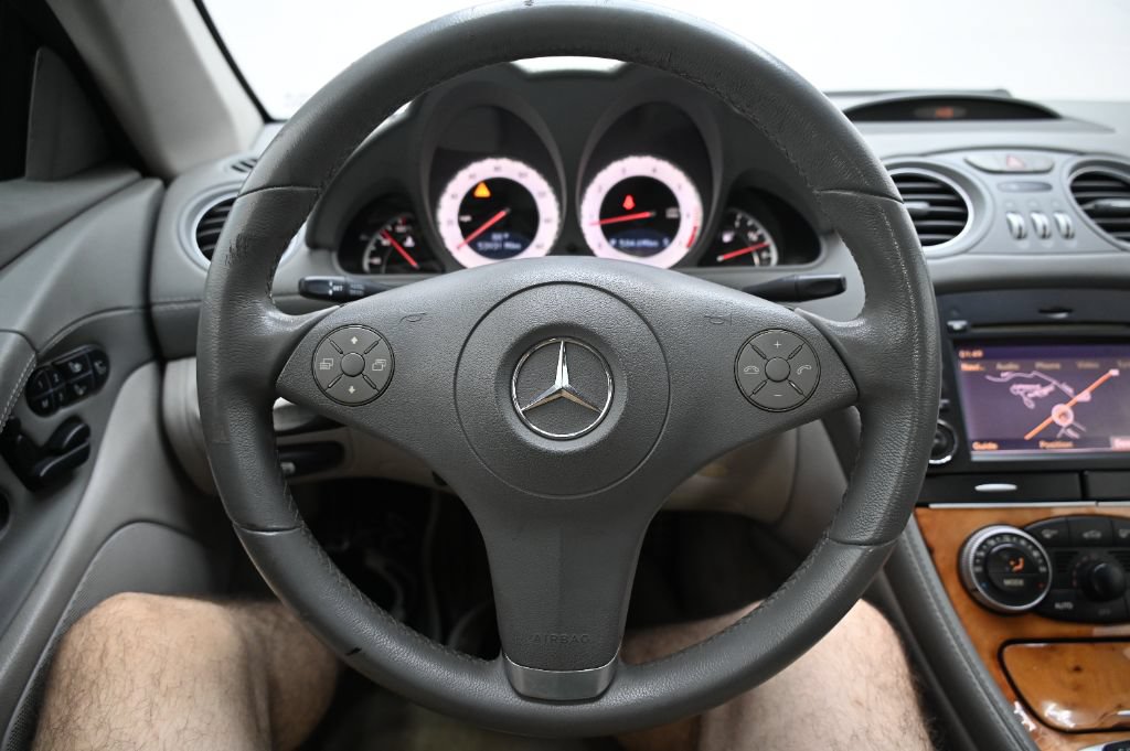 Used 2009 Mercedes-Benz SL 550 w/ Premium I Pkg image 22