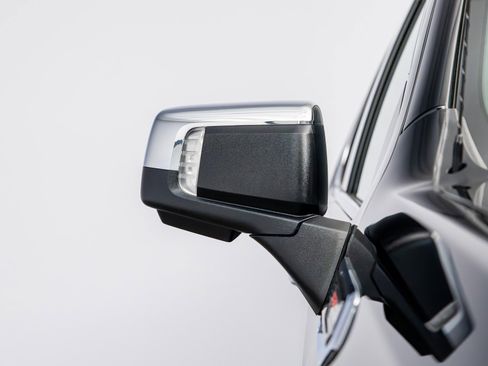 Used 2024 GMC Sierra 1500 Denali w/ Denali Reserve Package image 7