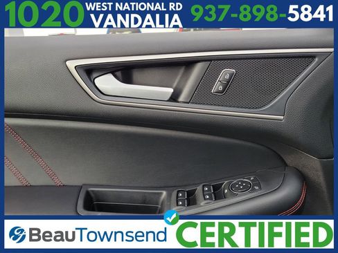 Certified 2020 Ford Edge ST-Line w/ Cold Weather Package image 18